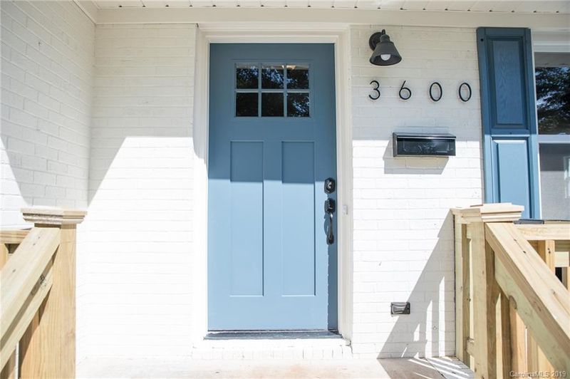 3600 Rosehaven Dr, Charlotte, NC 28205