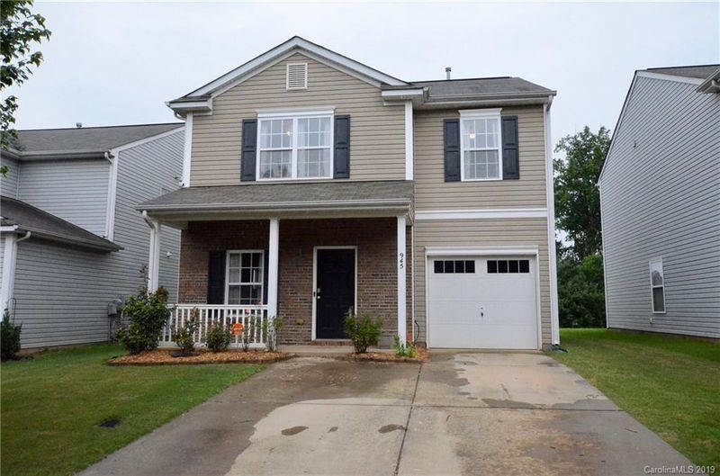 945 Willow Creek Dr, Gastonia, NC 28054