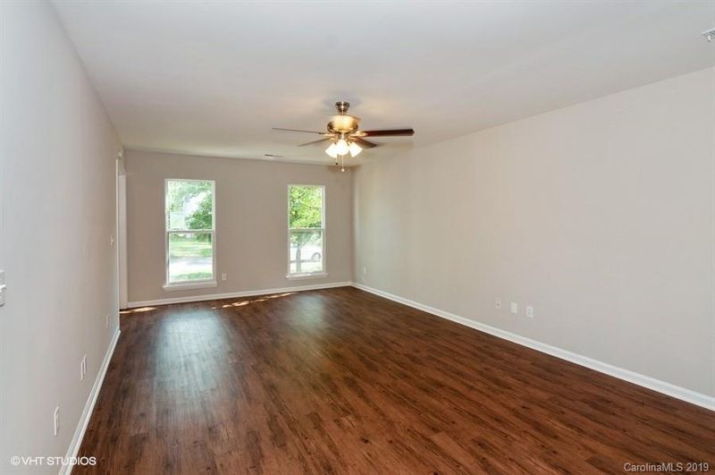 11008 Shandon Way Ln, Charlotte, NC 28262