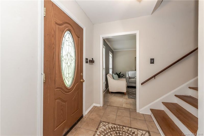 629 Silversmith Ln, Charlotte, NC 28270