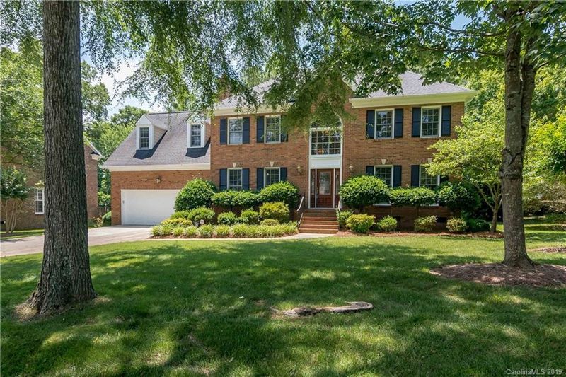 11636 Old Surry Ln, Charlotte, NC 28277