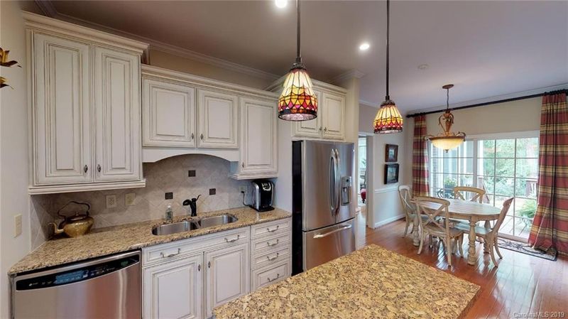 1029 Kite Ct, Matthews, NC 28104