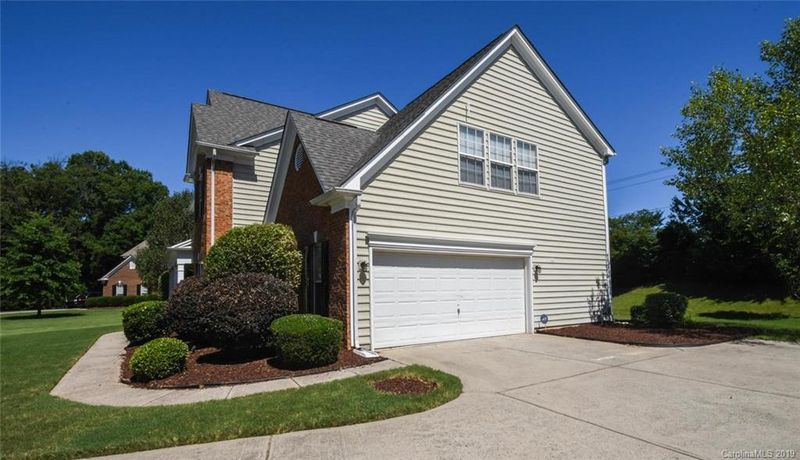 10326 Merlin Meadows Ct, Charlotte, NC 28277