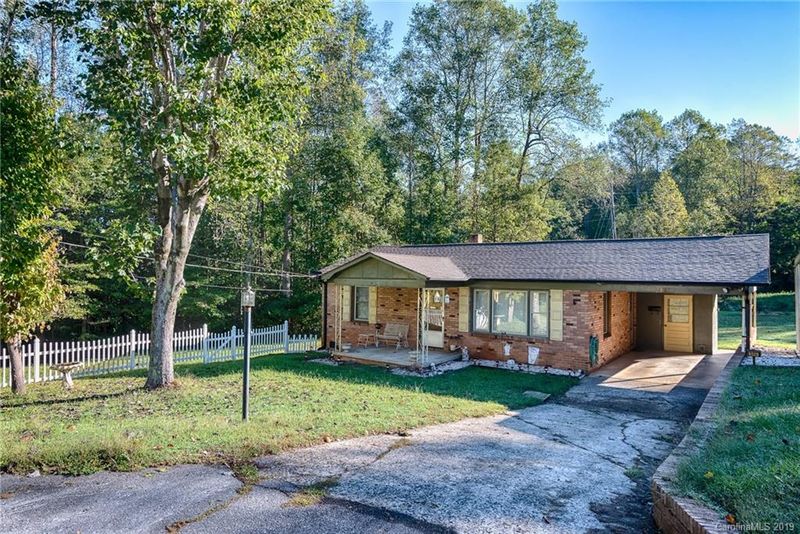 236 Lawing St, Lincolnton, NC 28092