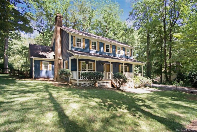 5962 Gold Wagon Ln, Mint Hill, NC 28227