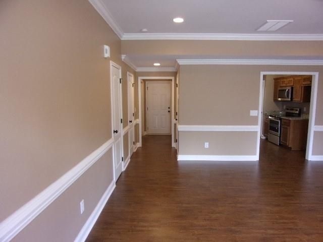4194 Pickering Dr, Hickory, NC 28602