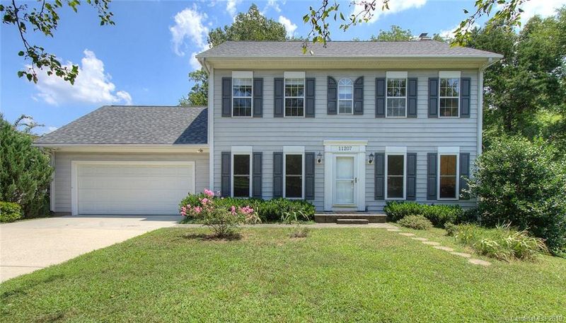 11207 Kempsford Dr, Charlotte, NC 28262