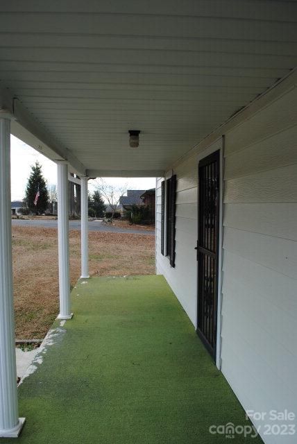 726 Pleasant Ave, Kannapolis, NC 28081