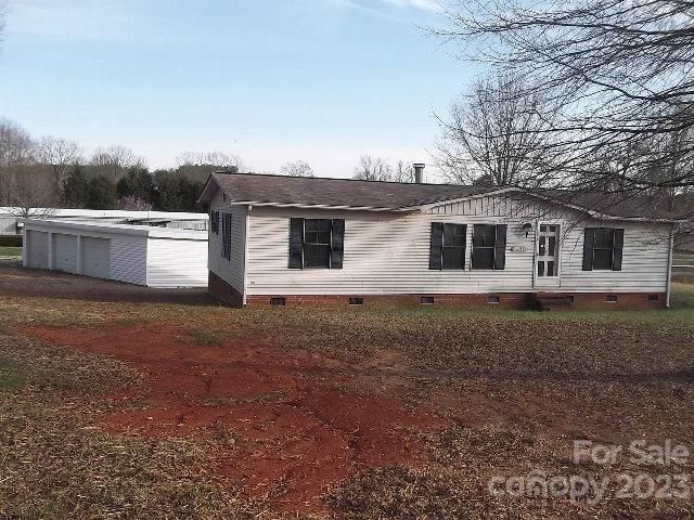 1086 Ebenezer Rd, Kannapolis, NC 28083