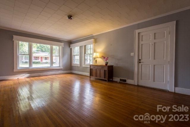 25 Oakland Dr, Concord, NC 28025