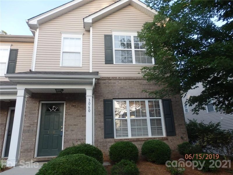 3060 Summerfield Ridge Ln, Matthews, NC 28105
