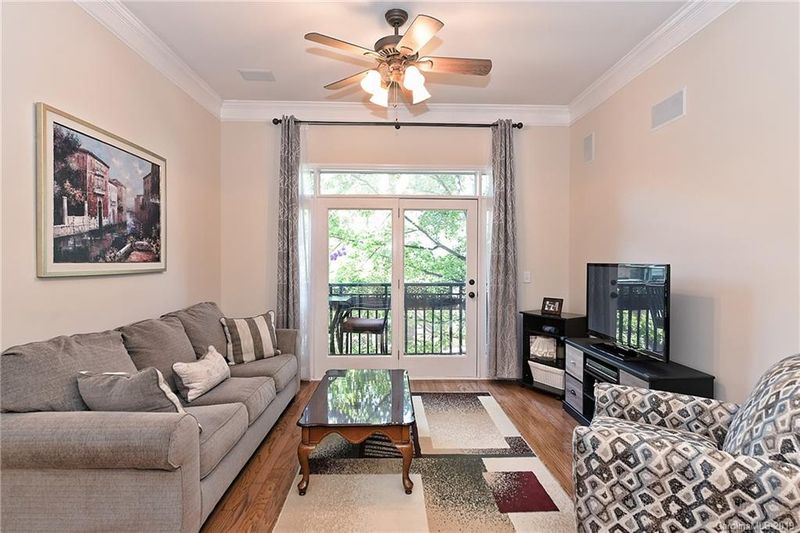 625 Garden District Dr, Charlotte, NC 28202