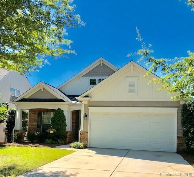 7032 Saranac Ln, Matthews, NC 28105
