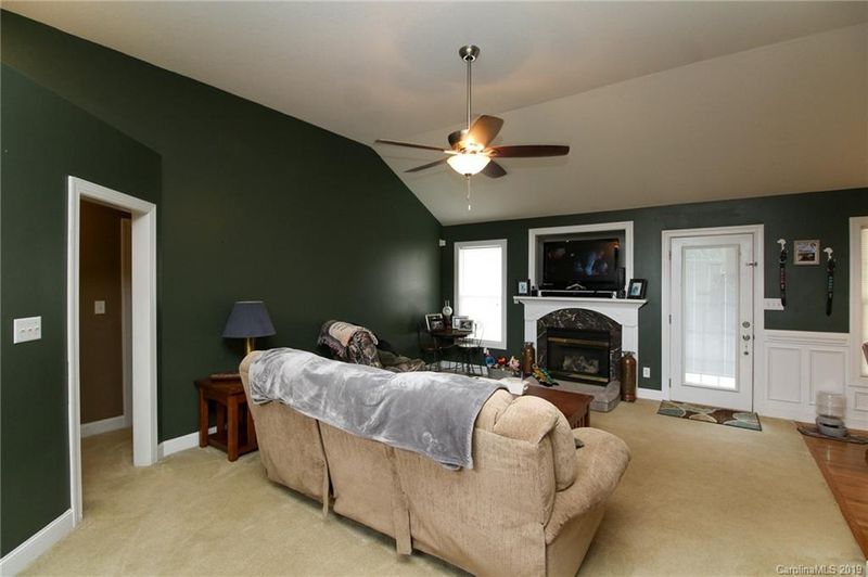 1252 Danielle Downs Ct SE, Concord, NC 28025