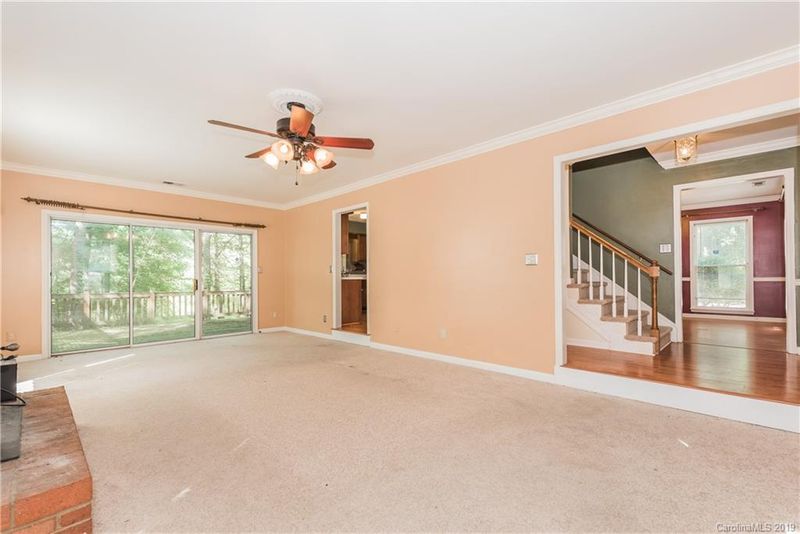 10625 Northwoods Forest Dr, Charlotte, NC 28214