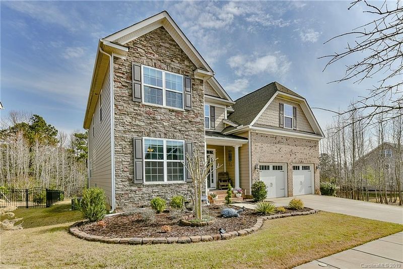 3919 Franklin Meadows Dr, Matthews, NC 28105