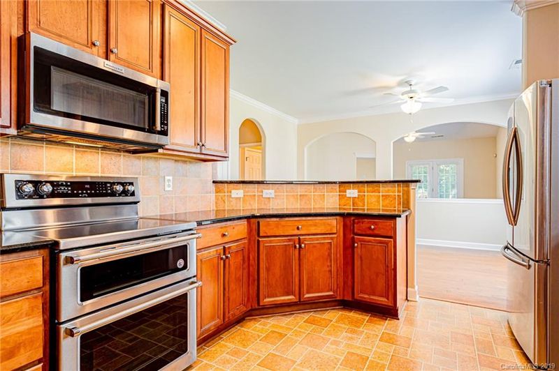 4312 Hampstead Heath Dr, Waxhaw, NC 28173