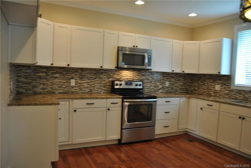 455 18th St, Cramerton, NC 28032