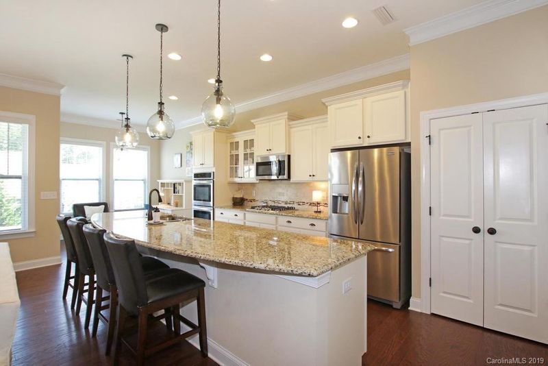 158 Blueview Rd, Mooresville, NC 28117
