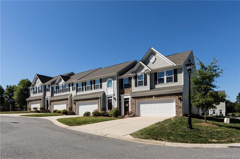 7234 Gallery Pointe Ln, Charlotte, NC 28269