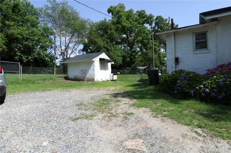 207 S Rudisill Ave, Cherryville, NC 28021
