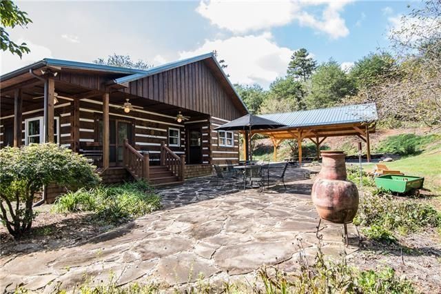 3890 Flowing Ivy Ln, Claremont, NC 28610