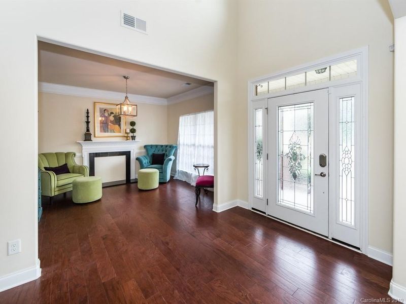 14618 Vaughan Dr, Charlotte, NC 28273