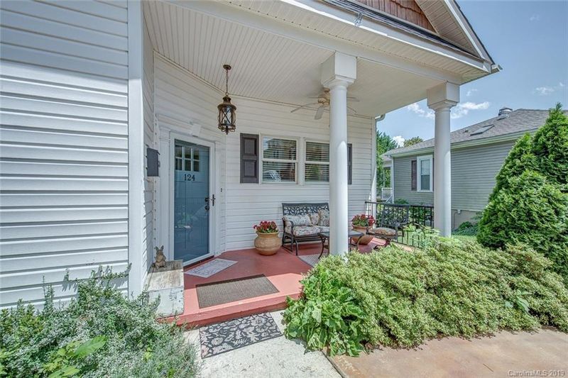 124 7th St, Cramerton, NC 28032
