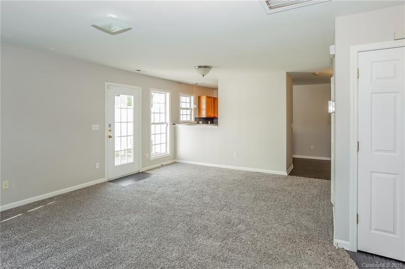1822 Butterfly Ln, Charlotte, NC 28269