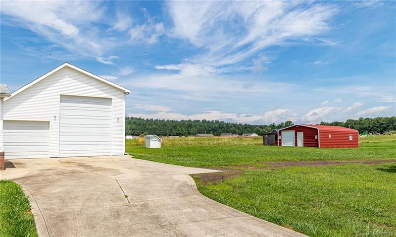 3645 Caribou Dr, Sherrills Ford, NC 28673