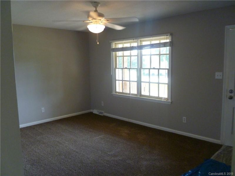 2513 Point Rd, Belmont, NC 28012
