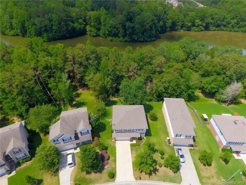 2124 Mallard Pointe Dr, Kannapolis, NC 28083