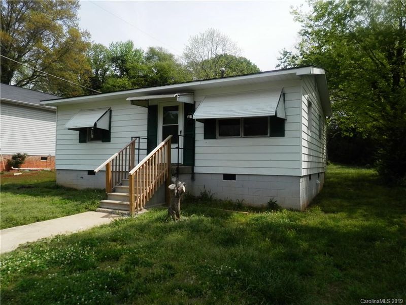 629 Northway Dr, Charlotte, NC 28208