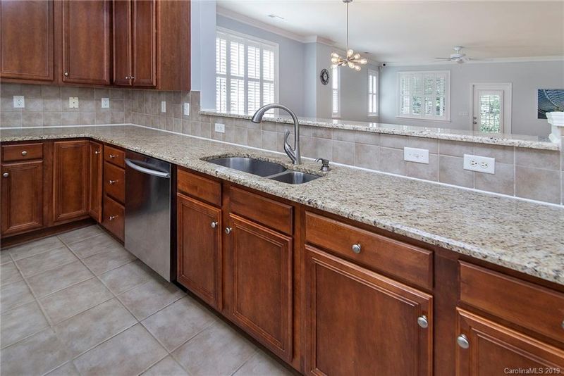 18625 Cloverstone Cir, Cornelius, NC 28031