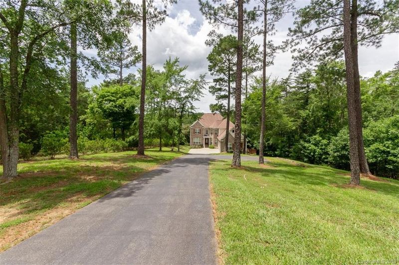2761 Windswept Cv, York, SC 29745