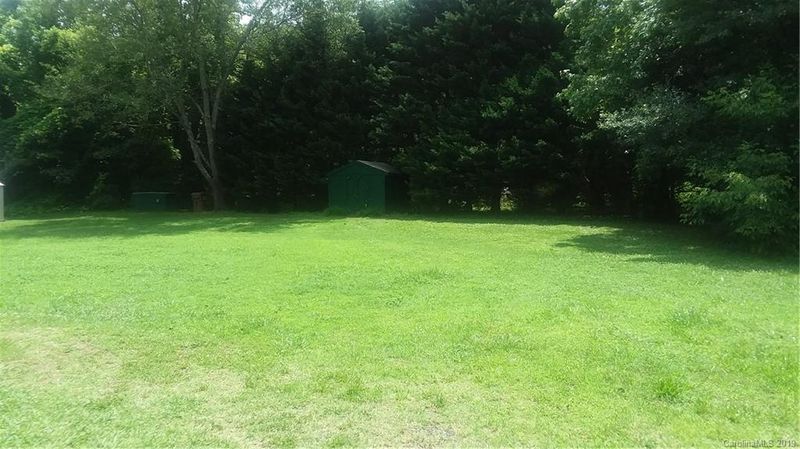 1220 Long Shoals Rd, Lincolnton, NC 28092