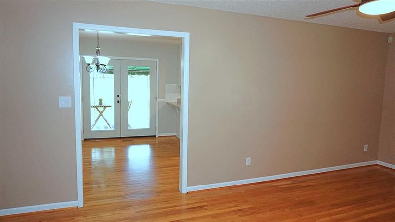 2502 Longford Dr, Newton, NC 28658