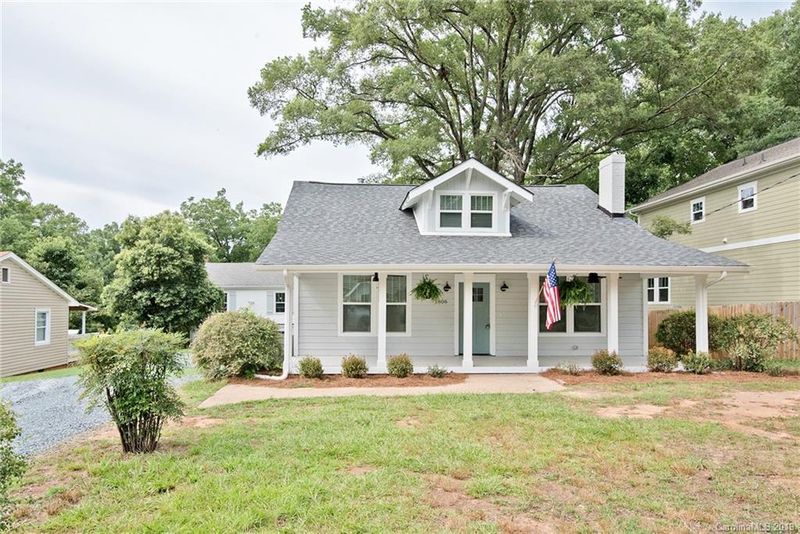 1806 Burgin St, Charlotte, NC 28205
