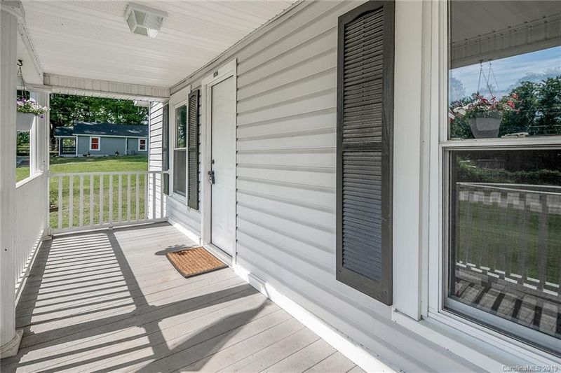 1047 NW Pine Circle Dr, Concord, NC 28027