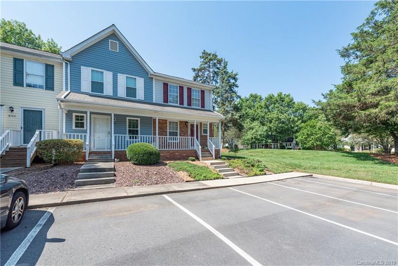 8100 Circle Tree Ln, Charlotte, NC 28277