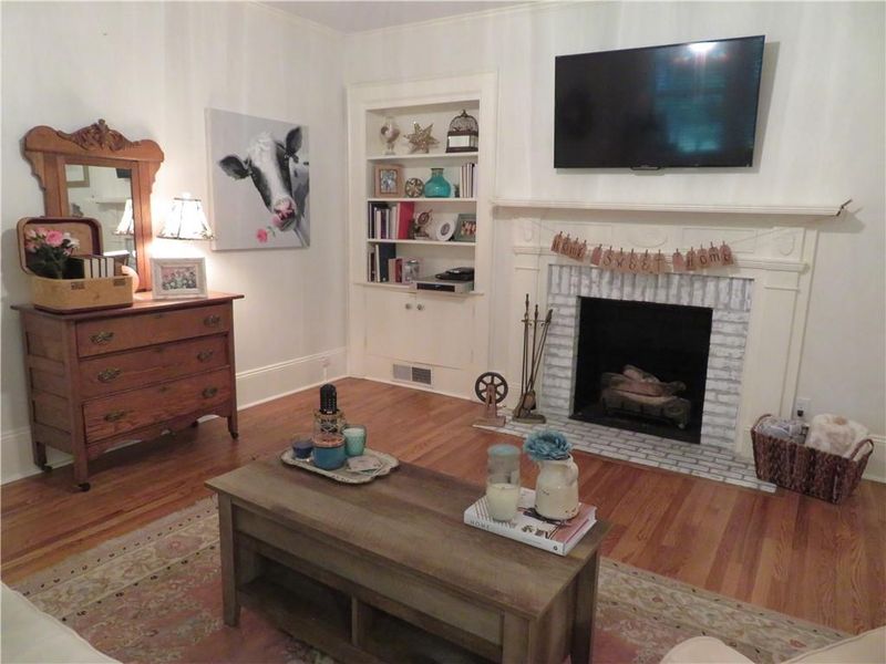 612 W 9th St, Newton, NC 28658