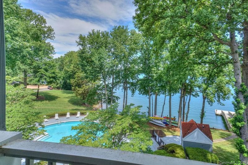 327 Northwest Dr #327, Davidson, NC 28036