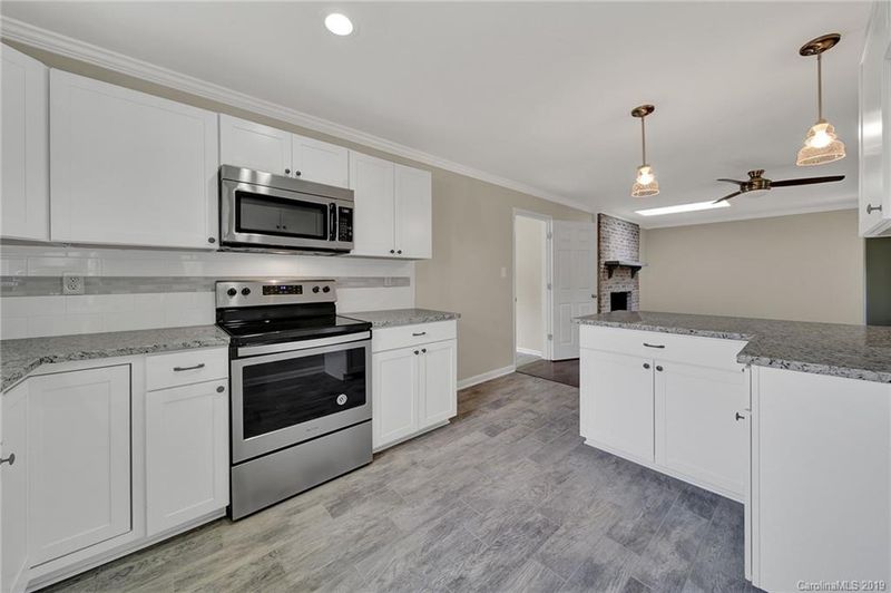 809 Cambridge Cir, Rock Hill, SC 29730
