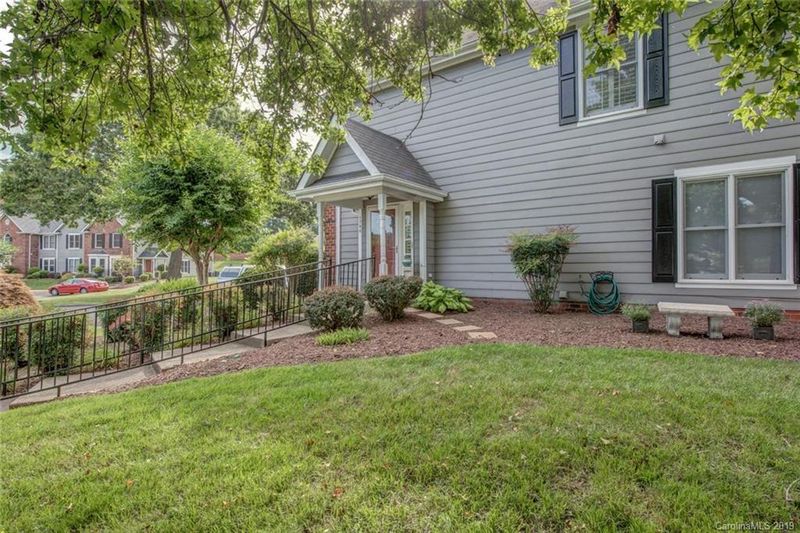 1799 Robinwood Rd, Gastonia, NC 28054