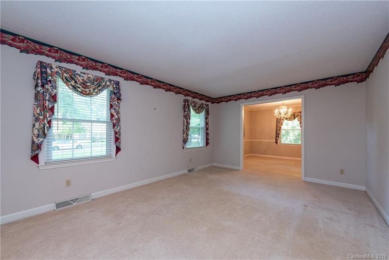1322 Kent Dr, Lancaster, SC 29720
