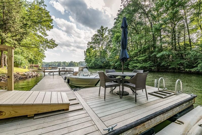 7124 Beargrass Rd #16, Sherrills Ford, NC 28673