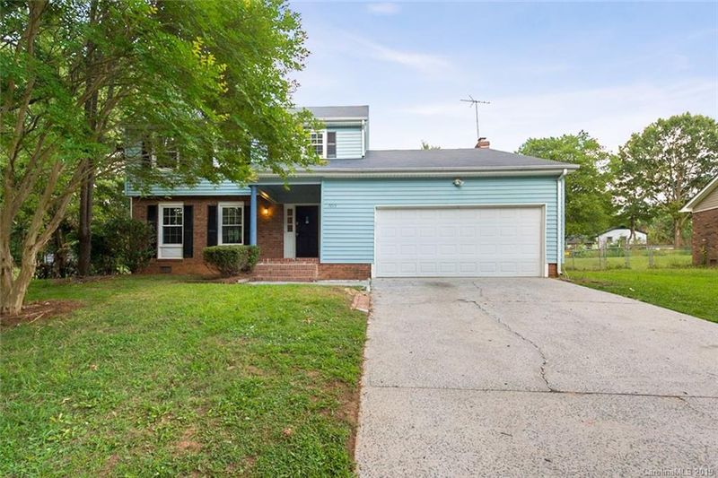 7015 Marlbrook Dr, Charlotte, NC 28212