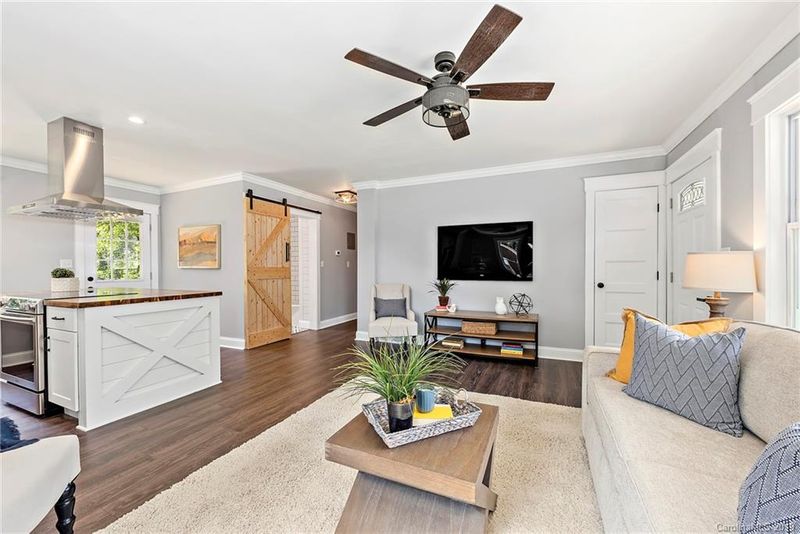 705 Pritchard St, Charlotte, NC 28208