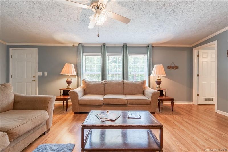 339 Fletcher Rd, Union Grove, NC 28689