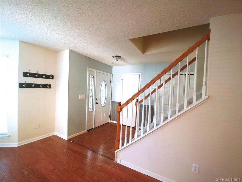 6324 Dumont Ln, Charlotte, NC 28269
